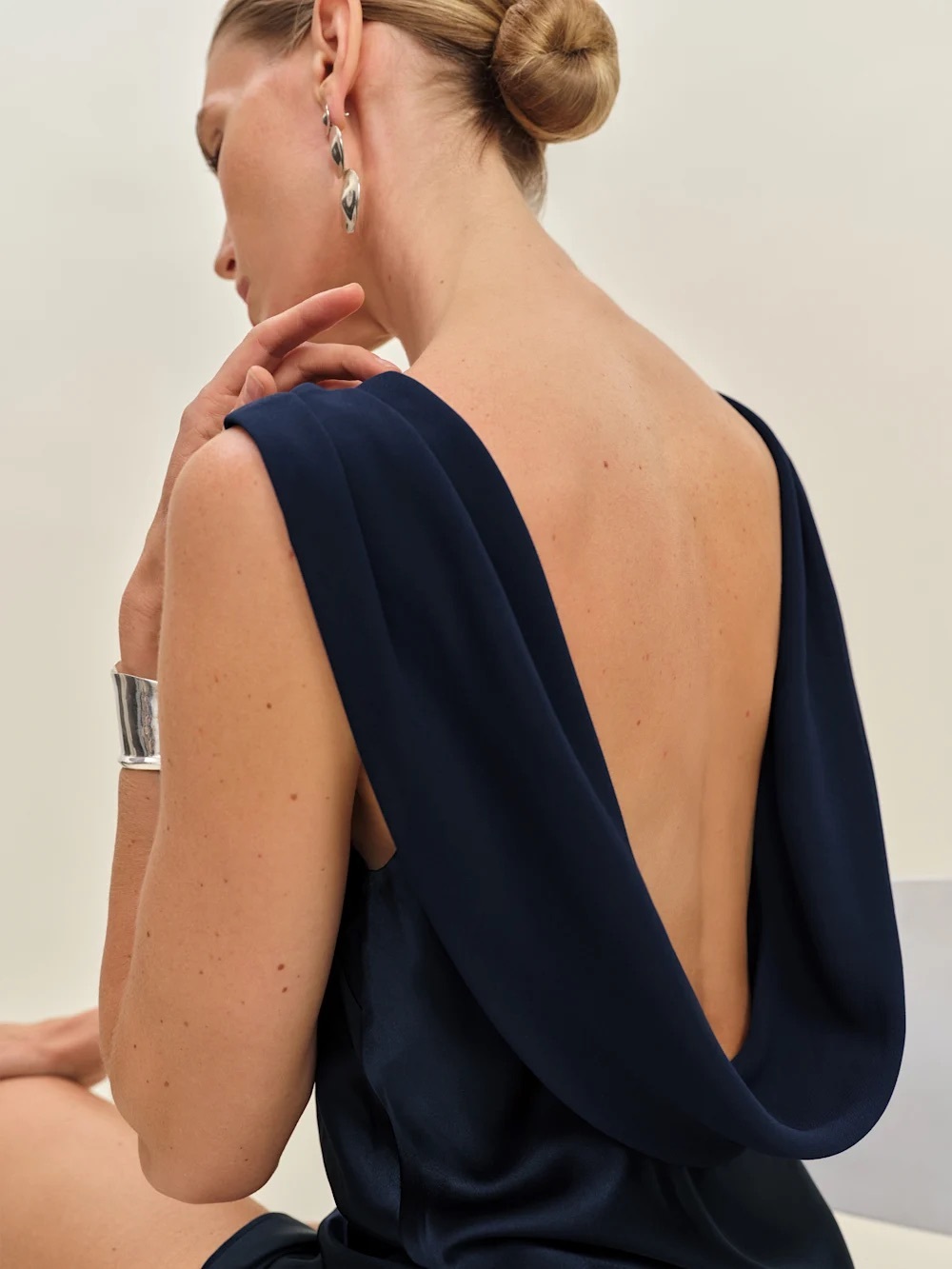 NWT Reformation Jonelle Silk Dress - Navy Blue Silk Wedding Event Cocktail - Picture 3 of 7